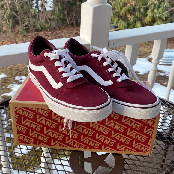 BRAND NEW Women's Vans Ward Burgundy size 9.0 Low Top Classic Sneaker Skate Shoe - Picture 5 of 14